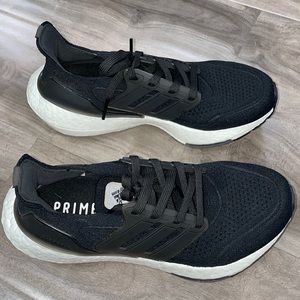 Adidas Ultraboost size 5 NEW!!